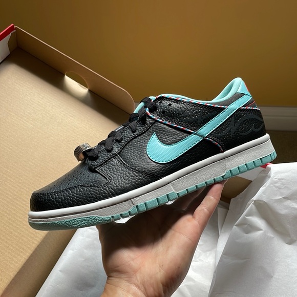 Nike Dunk Low - Picture 1 of 9